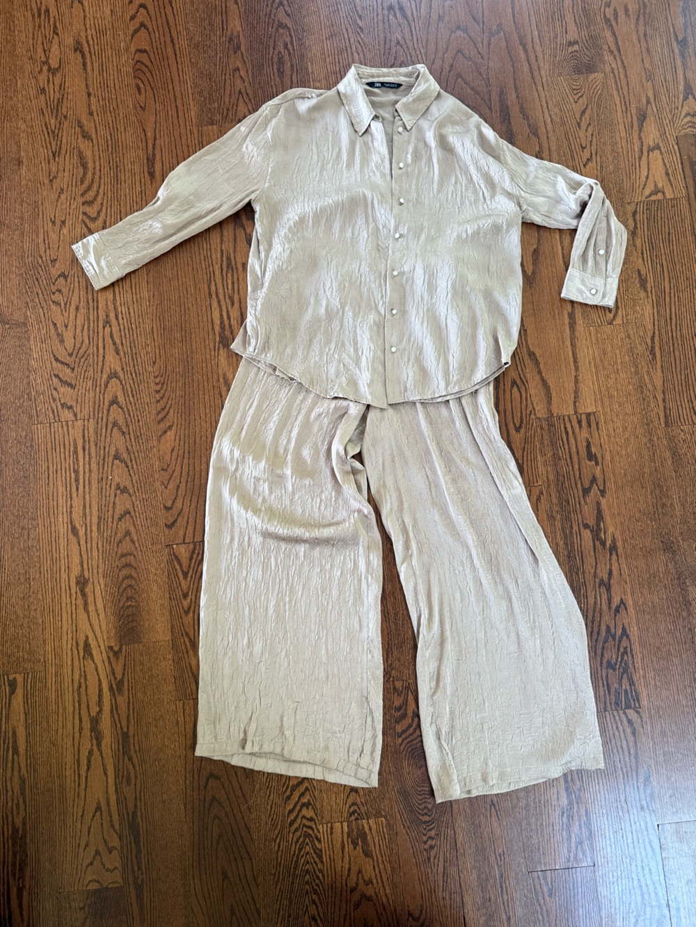 Zara beige crinkled satin pant set